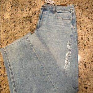 American Eagle Barrel Jean Mid Rise Light Wash